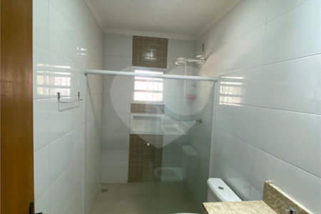 Sobrado para alugar com 4 quartos em Campos de Atibaia, Atibaia, SP