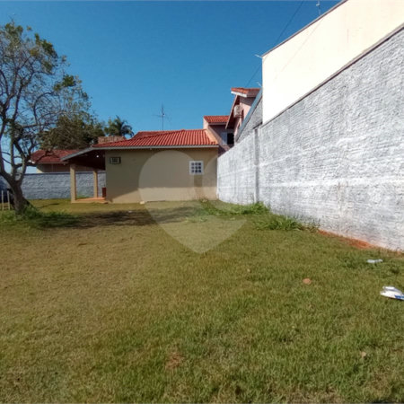 Casa à venda com 2 suítes em Vila Nastri, Itapetininga, SP