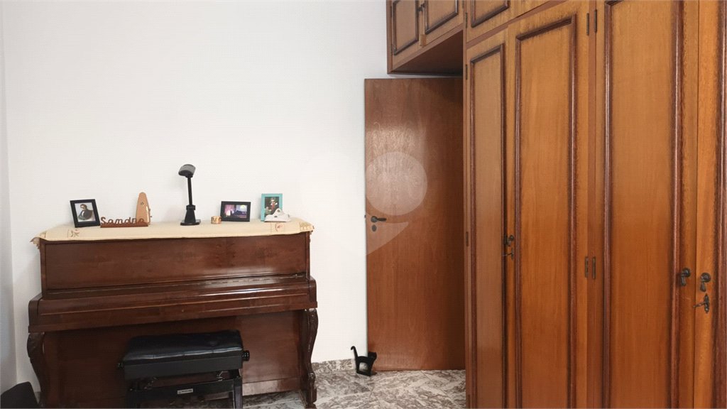 Casa à venda com 3 quartos, sendo 1 suíte, em Planalto Paulista, São Paulo, SP