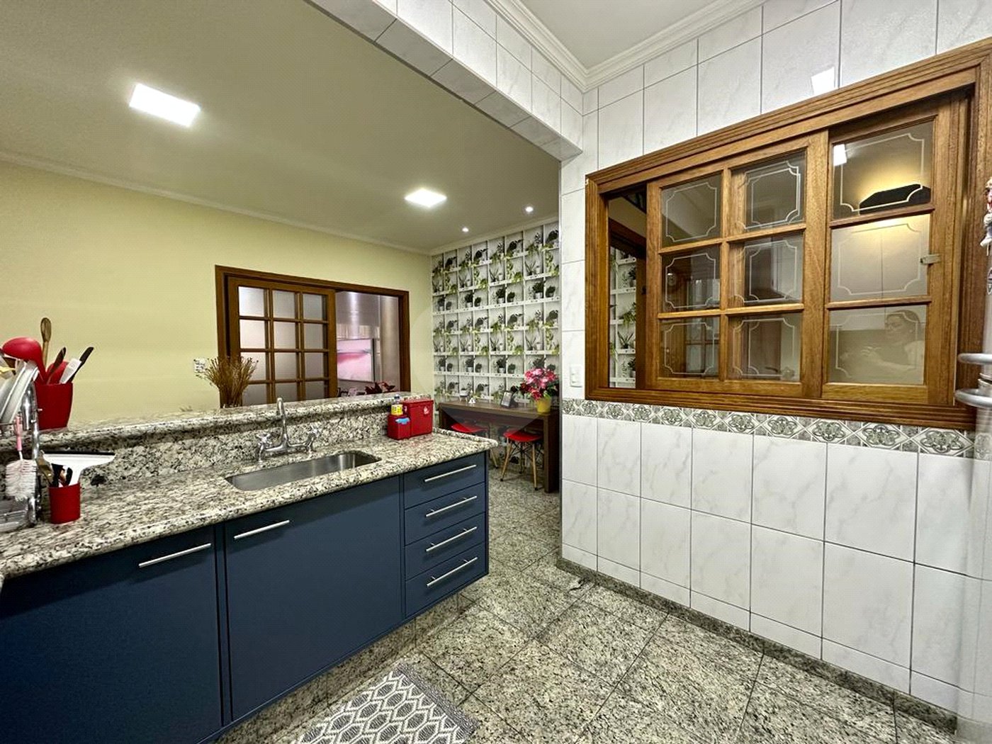 Sobrado à venda com 2 quartos em Vila Constança, São Paulo, SP