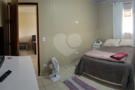 Casa à venda com 3 quartos, sendo 1 suíte, em Vila Vendramini, Itapetininga, SP