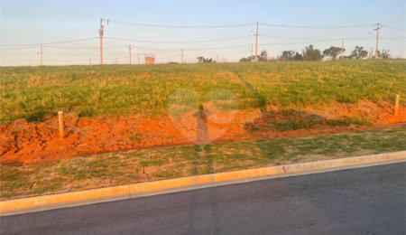 Terreno à venda no condomínio Elementum, Atibaia - SP