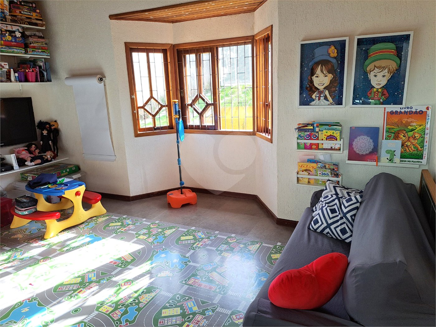 Casa à venda com 3 suítes em Granja Viana, Cotia, SP