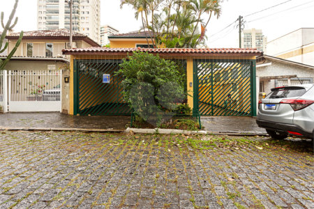 Casa à venda com 3 quartos, sendo 1 suíte, em Chácara Santo Antônio, São Paulo, SP