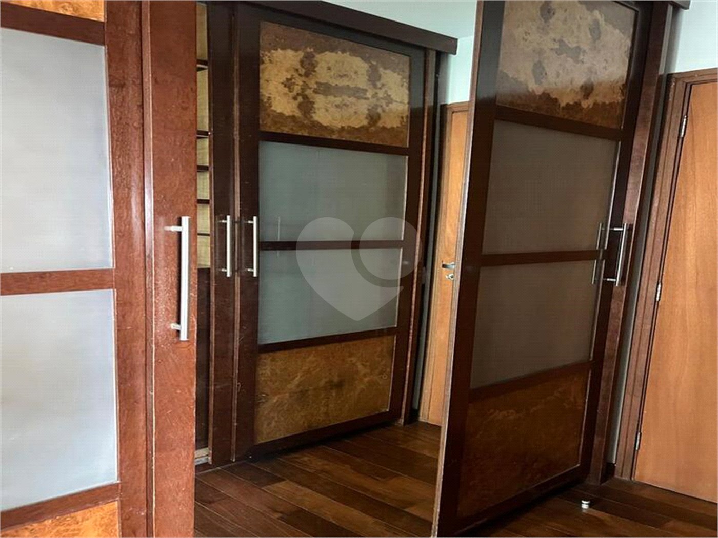 Apartamento à venda com 4 quartos, sendo 2 suítes, em Paraisópolis, São Paulo, SP