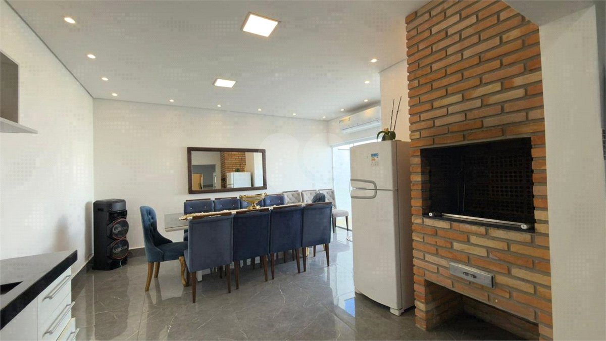 Casa à venda com 3 suítes no condomínio Campos do Conde I e II, Sorocaba - SP