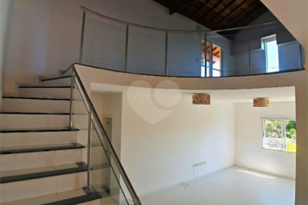 Casa à venda com 3 suítes no condomínio Terras de São Francisco, Vinhedo - SP