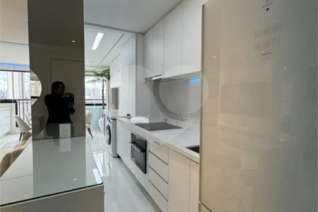 Apartamento à venda com 2 quartos, sendo 1 suíte, em Barra Funda, São Paulo, SP