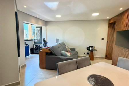 Apartamento à venda com 3 quartos, sendo 1 suíte,  em Vila Paulicéia, São Paulo, SP