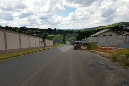 Terreno à venda em Jardim Maristela, Atibaia, SP