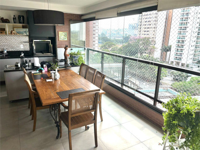 Apartamento à venda com 3 suítes em Granja Julieta, São Paulo, SP