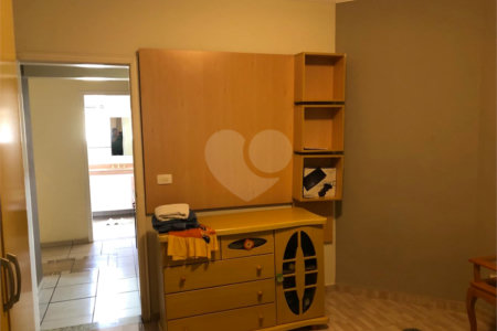 Casa à venda com 4 quartos, sendo 2 suítes, no condomínio Zuleika Jabour, Salto - SP