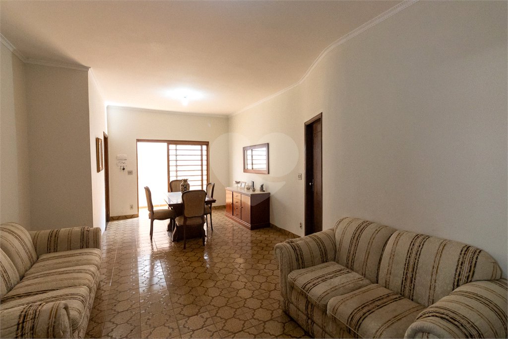 Casa à venda com 3 quartos, sendo 1 suíte, em Jardim São Luiz, Ribeirão Preto, SP
