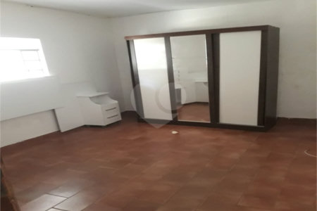 Sobrado à venda com 4 quartos em Jardim Galetto, Itatiba, SP