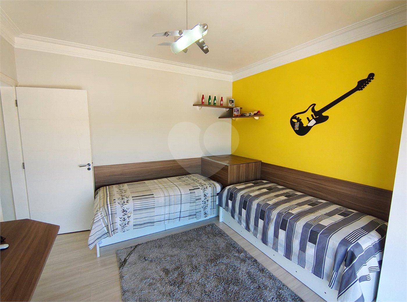 Casa à venda com 3 quartos, sendo 1 suíte,  em Horto Santo Antonio, Jundiaí, SP