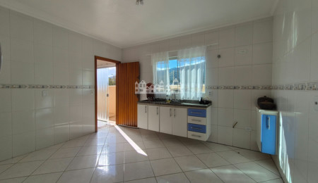 Casa à venda com 3 quartos, sendo 1 suíte,  em Retiro das Fontes, Atibaia, SP