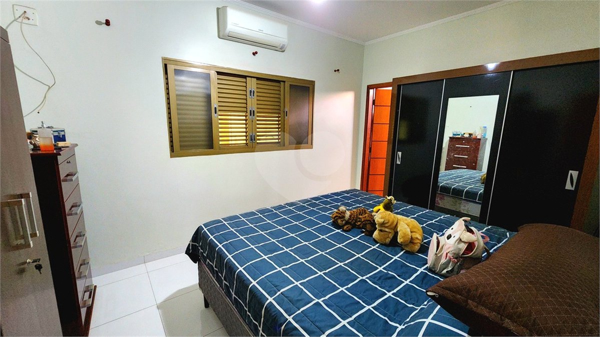 Casa à venda com 3 quartos, sendo 1 suíte, em Parque Residencial Vale do Sol, Araraquara, SP