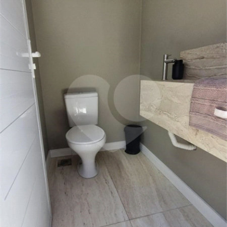 Casa à venda com 3 quartos, sendo 1 suíte, em Jardim Novo Mundo, Várzea Paulista, SP
