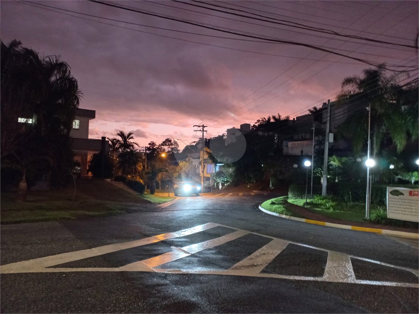 Casa à venda com 4 suítes no condomínio Aruã Eco Park, Mogi das Cruzes - SP