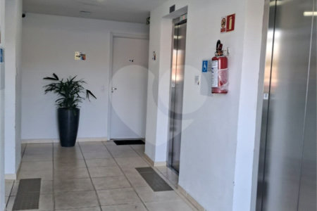 Apartamento à venda com 1 quarto em Botujuru, Mogi das Cruzes, SP
