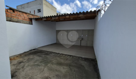 Casa à venda com 1 quarto, sendo 2 suítes,  em Vila Nastri, Itapetininga, SP