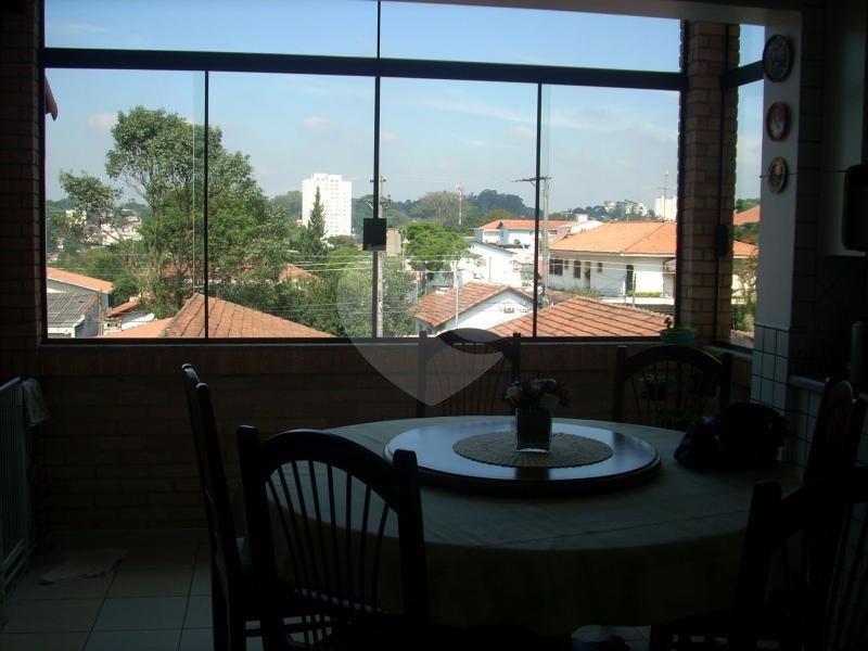 Sobrado à venda com 4 quartos, sendo 2 suítes, em Tremembé, São Paulo, SP