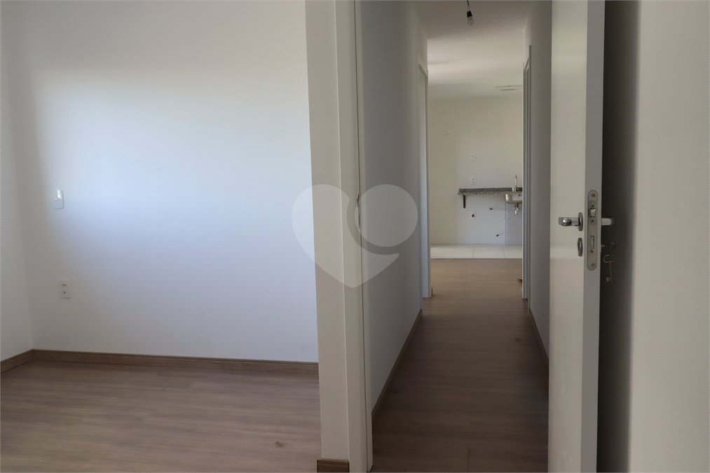Apartamento à venda com 3 quartos, sendo 1 suíte, em Vila Anastácio, São Paulo, SP
