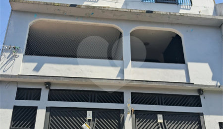 Sobrado à venda com 10 quartos, sendo 1 suíte,  em Parque Ramos Freitas, São Paulo, SP