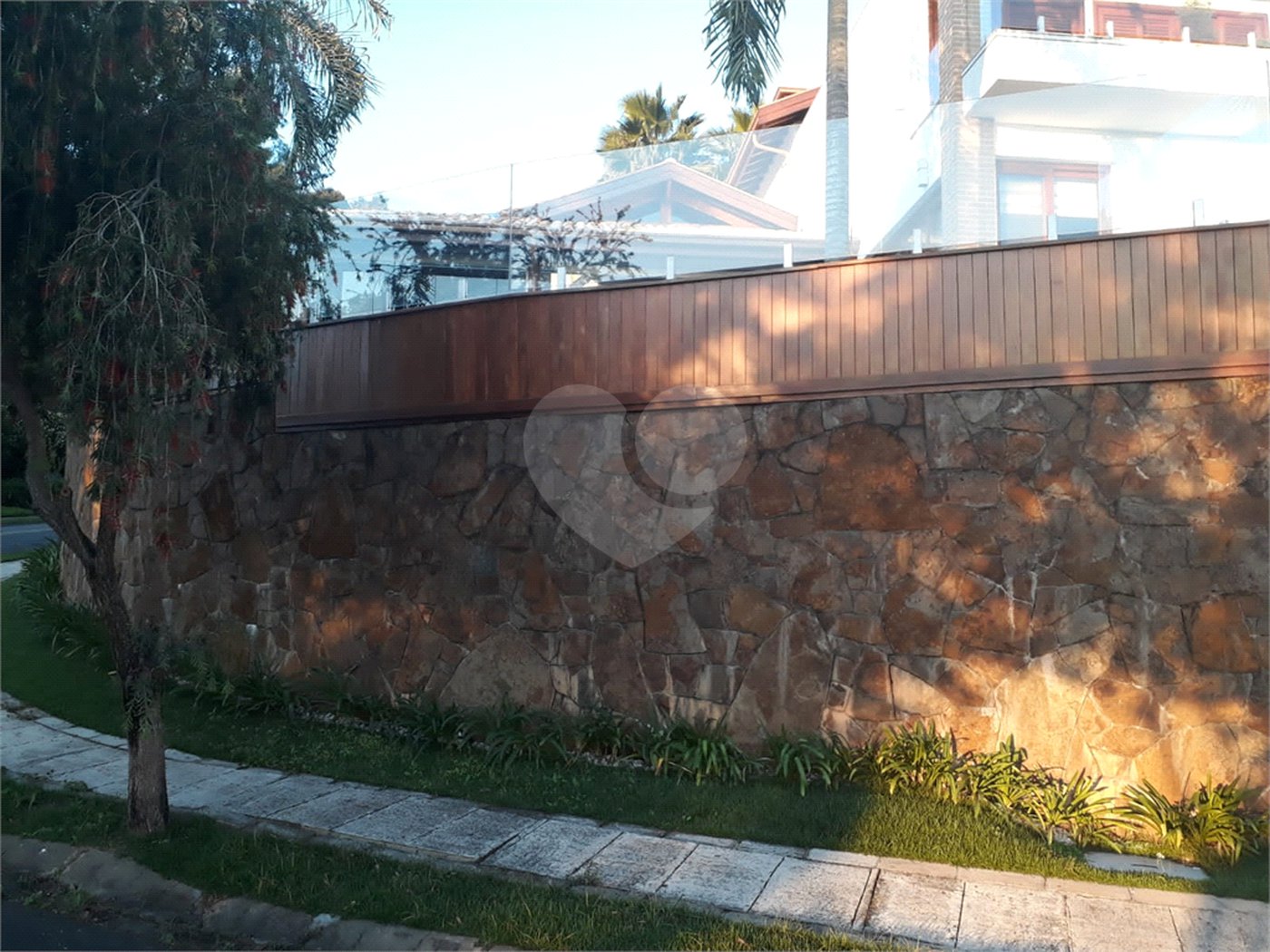 Casa à venda com 4 suítes no condomínio Jardim Vila Paradiso, Indaiatuba - SP
