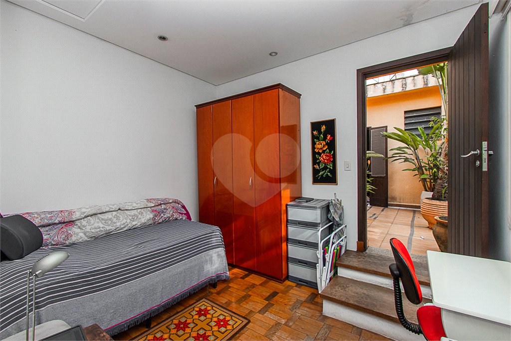 Sobrado à venda com 5 quartos em Vila Mariana, São Paulo, SP