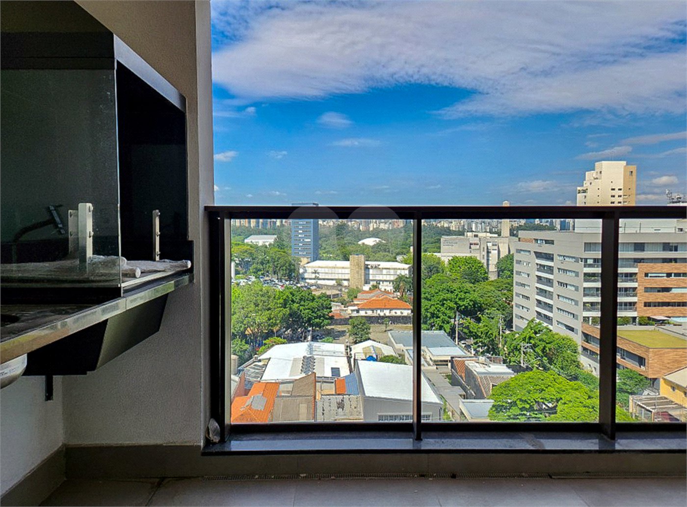 Apartamento à venda com 2 quartos, sendo 1 suíte,  em Vila Mariana, São Paulo, SP