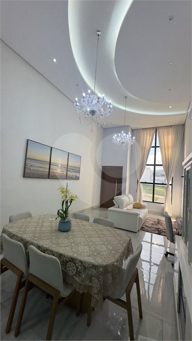Casa à venda com 3 quartos, sendo 1 suíte, no condomínio Jardim Residencial Dona Maria José, Indaiatuba - SP