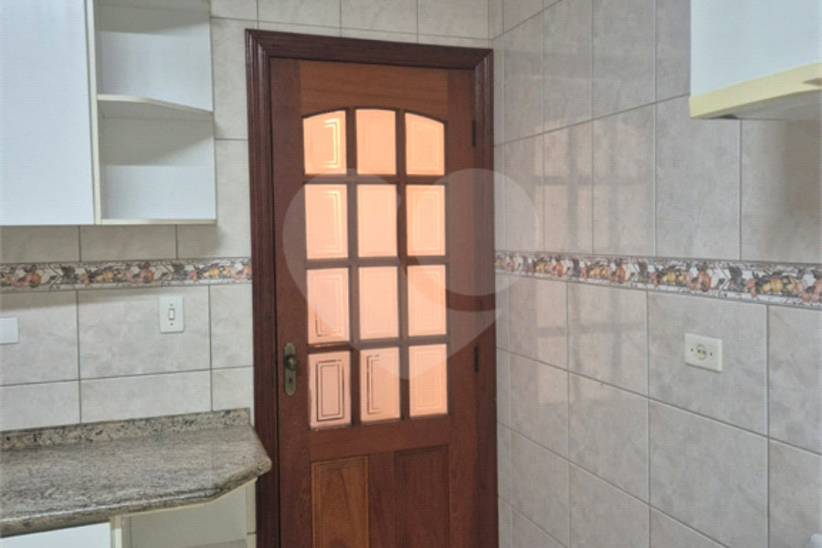 Sobrado à venda com 3 quartos, sendo 1 suíte, em Vila Bonilha, São Paulo, SP