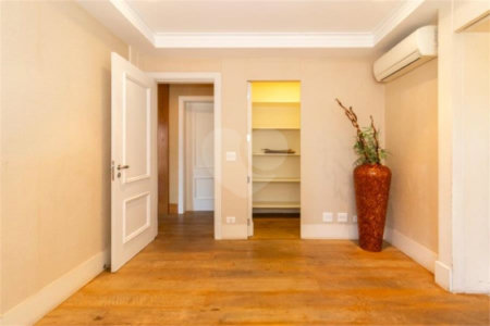 Apartamento à venda com 2 suítes em Itaim Bibi, São Paulo, SP