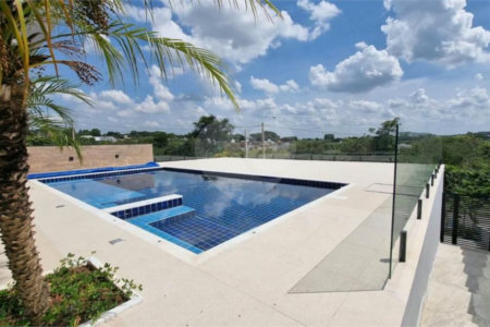 Casa à venda com 3 suítes no condomínio Portal dos Bandeirantes, Salto - SP