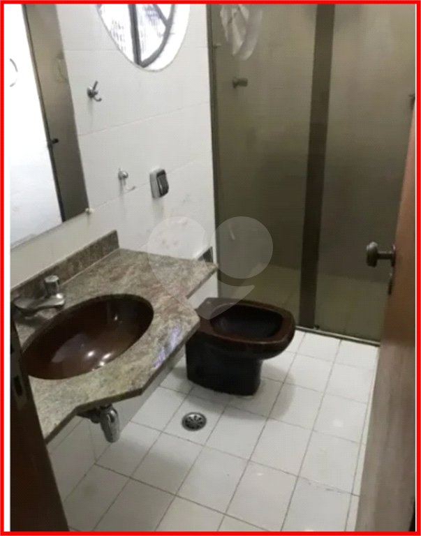 Sobrado à venda com 3 quartos, sendo 1 suíte, em Ferreira, São Paulo, SP