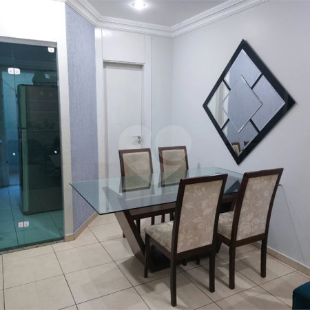 Casa à venda com 2 suítes no condomínio Villa Dell Victor, São Paulo - SP