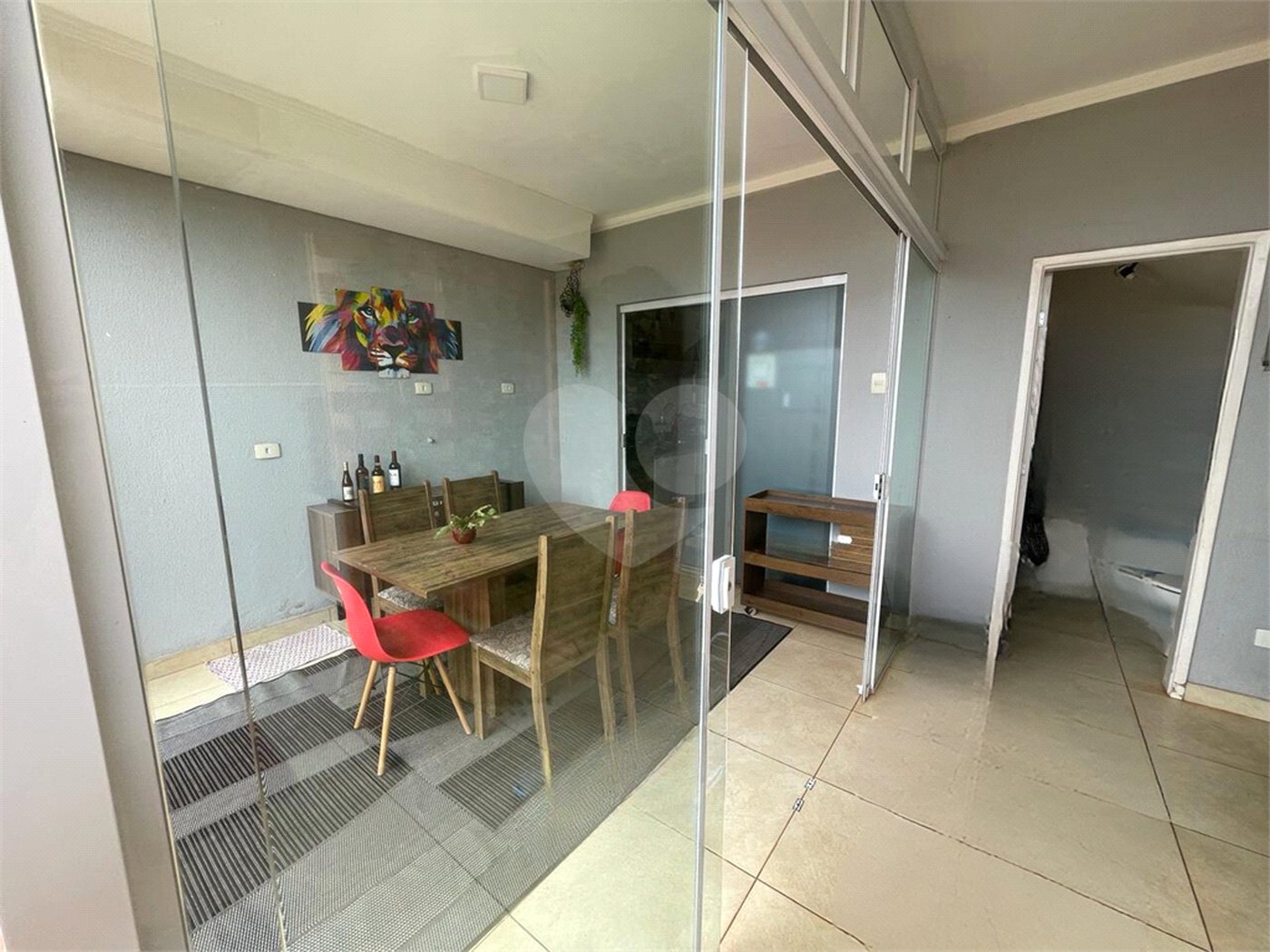 Sobrado à venda com 3 quartos, sendo 1 suíte, em Jardim Brasília, Três Lagoas, MS