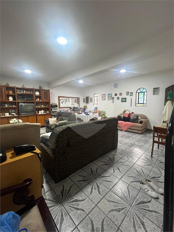 Sobrado à venda com 3 quartos, sendo 1 suíte, em Tremembé, São Paulo, SP