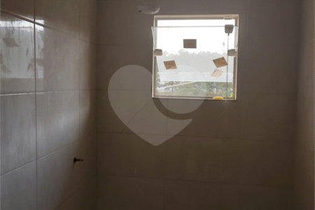 Sobrado à venda com 3 quartos, sendo 1 suíte, em Chácaras Maringá, Atibaia, SP