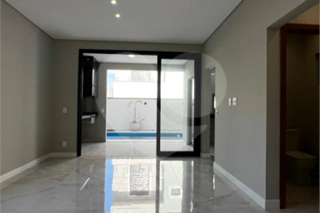 Casa à venda com 4 suítes no condomínio Bella Cittá Villagio I, Mogi das Cruzes - SP