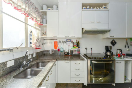 Apartamento à venda com 3 suítes em Vila Suzana, São Paulo, SP
