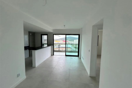 Apartamento à venda com 2 quartos, sendo 1 suíte, em Nova São Pedro, São Pedro da Aldeia, RJ