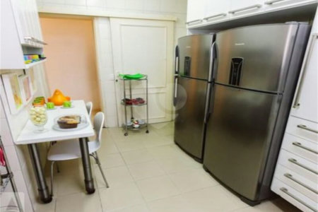 Apartamento à venda com 4 quartos, sendo 2 suítes, em Perdizes, São Paulo, SP