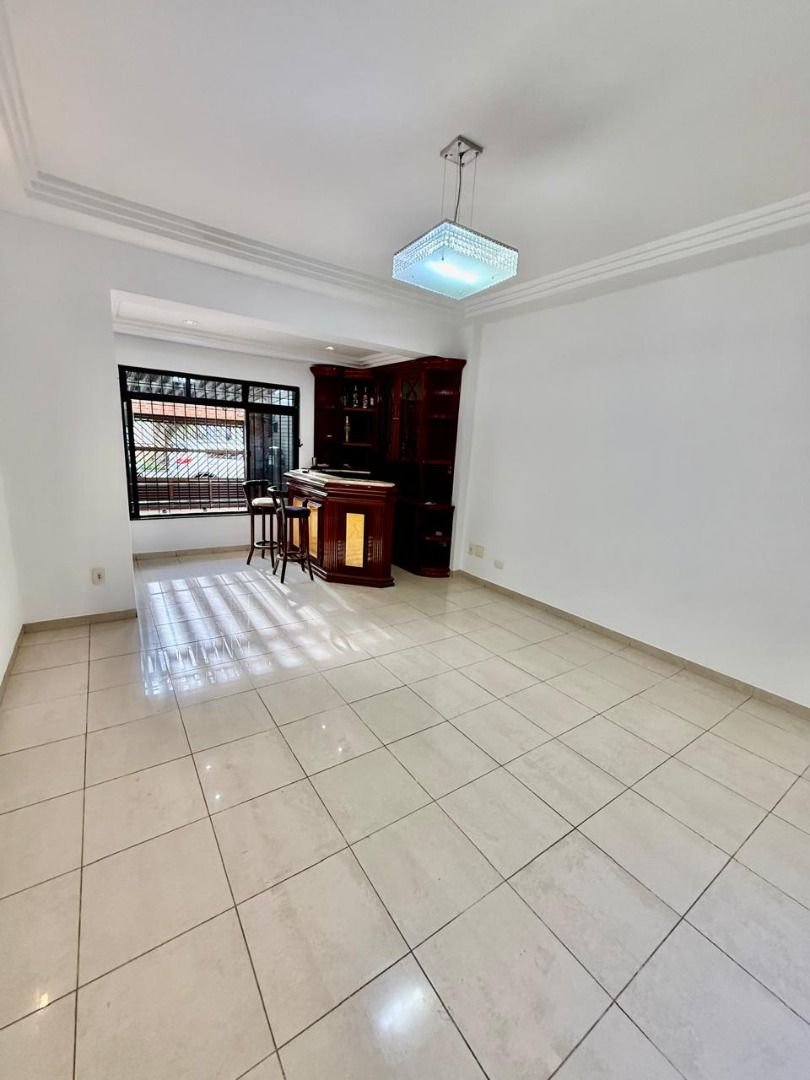 Sobrado com 3 dormitórios, 200 m² - venda por R$ 2.350.000,00 ou aluguel por R$ 12.500,00/mês - Embaré - Santos/SP