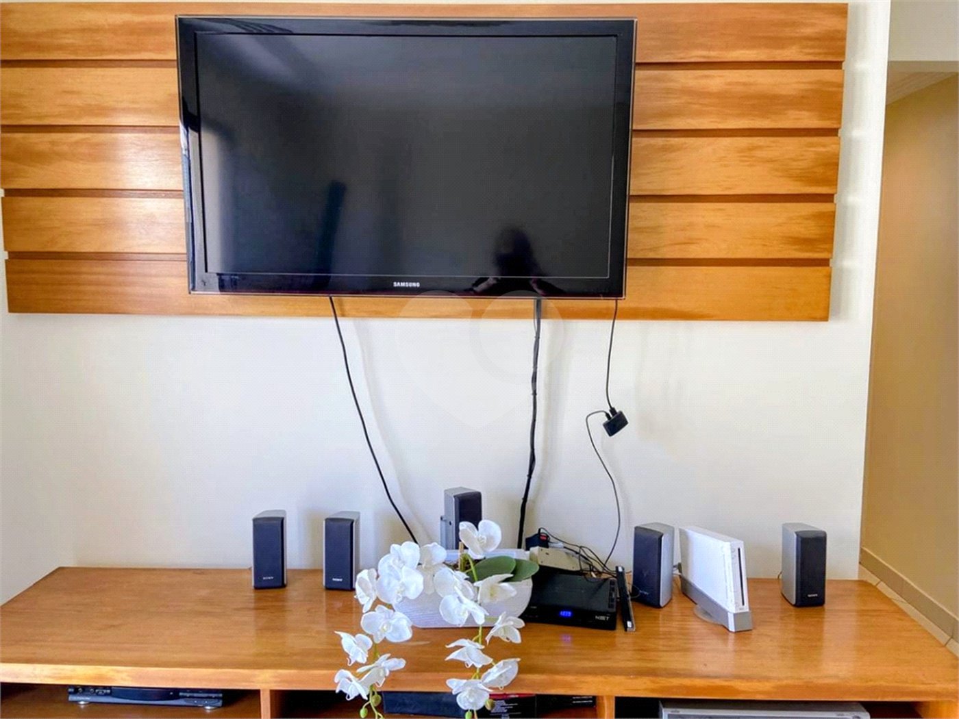 Apartamento à venda com 3 quartos, sendo 1 suíte, em Jardim Leonor Mendes de Barros, São Paulo, SP
