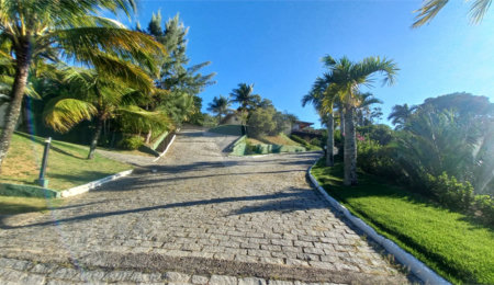 Casa em condomínio à venda com 4 quartos, sendo 3 suítes,  em Geribá, Armação dos Búzios, RJ