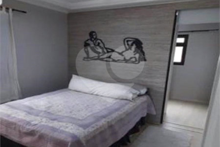 Apartamento à venda com 3 quartos, sendo 1 suíte,  em Paraíso do Morumbi, São Paulo, SP