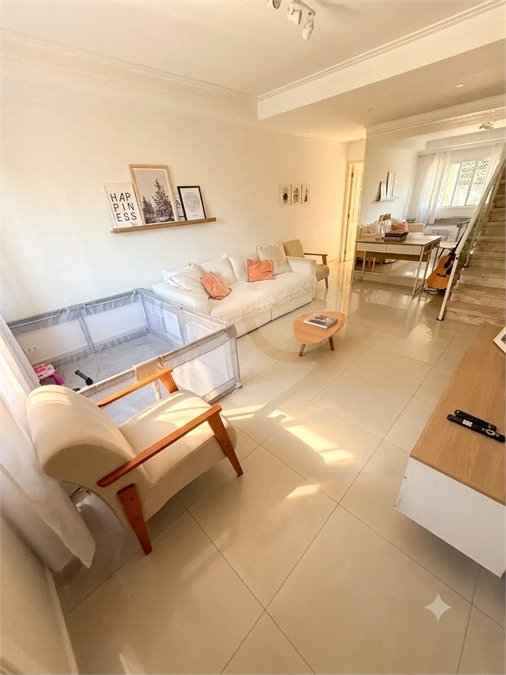 Casa à venda com 4 quartos em Vila Fiat Lux, São Paulo