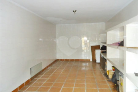Sobrado à venda com 3 quartos em Vila Gustavo, São Paulo, SP